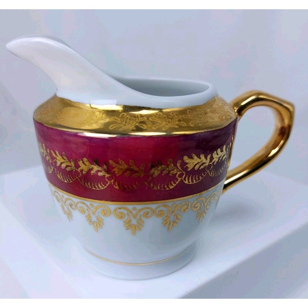 Dutchess Winchester Style Creamer Bone China Gold Filigree Over Maroon Band 3.5"
